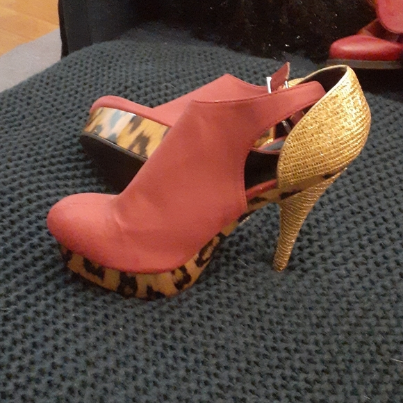 Leopard colour block platform heals size AU 8.5 - Picture 5 of 6